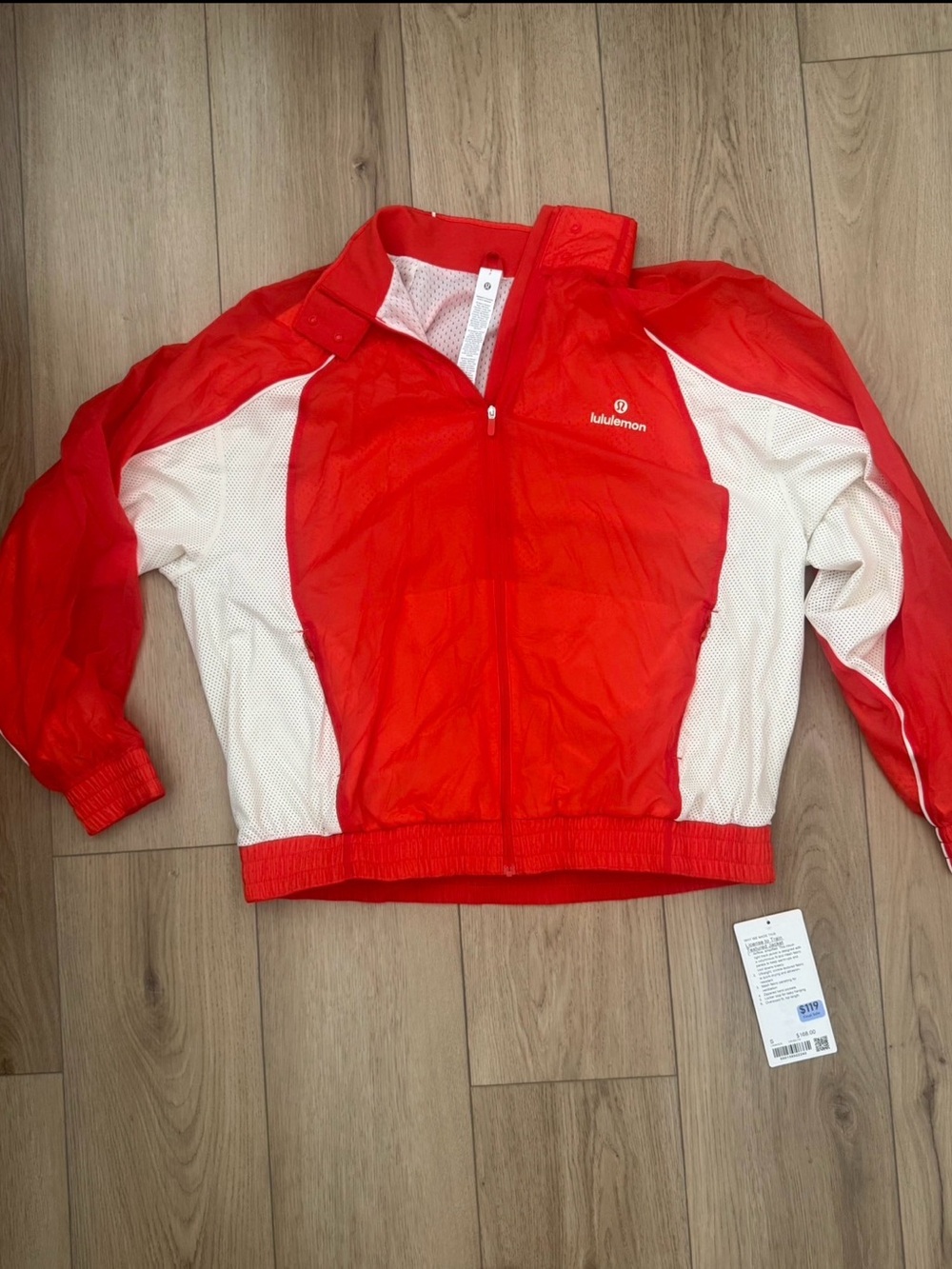 Lululemon License to Train Textured Jacket ~cherry ember~ Size S $168 msrp 🌟NWT - Picture 5 of 5